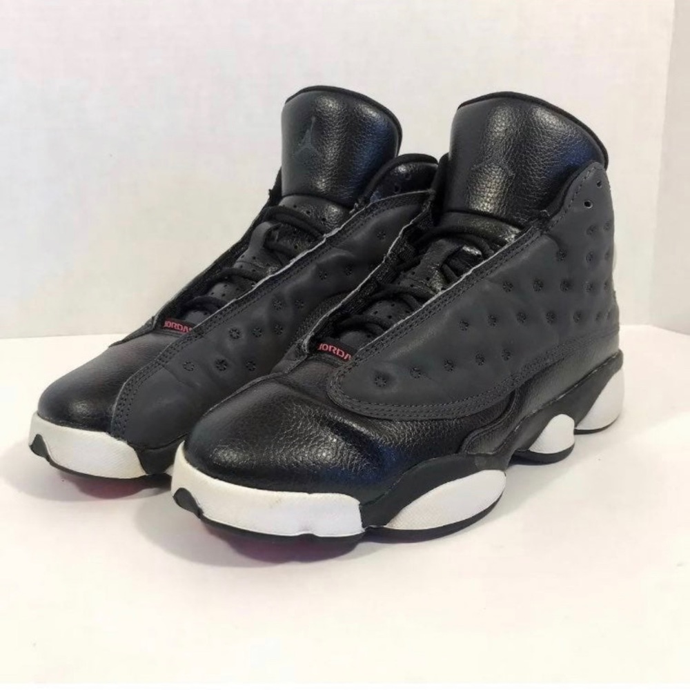 Jordan 13 Retro Hyper Pink 2017 GS Size 6Y!